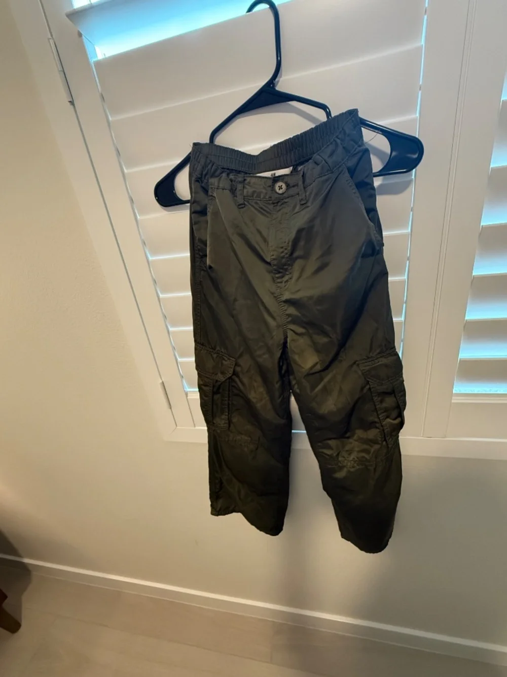 H&M Girls Olive Green Cargo Pants Size 10–12